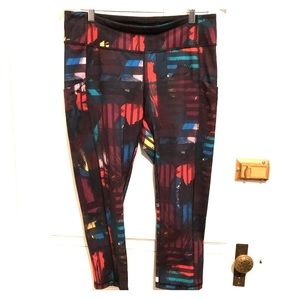 Lucy Power Train Pocket Capri Printed